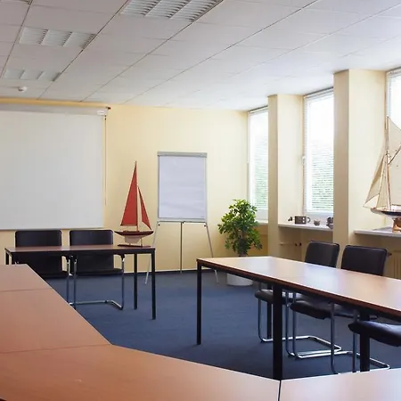 Senator Marina Hotel Wedel